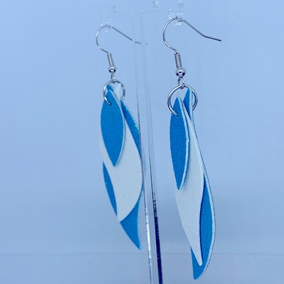 Faux Dangle Earrings Triple layered Sparkle - Picture 5 of 9